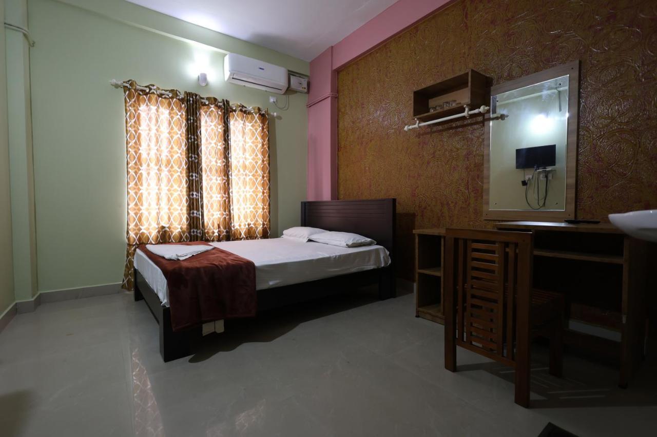 Wayanad Regal Residency Hotel Kalpatta Ngoại thất bức ảnh